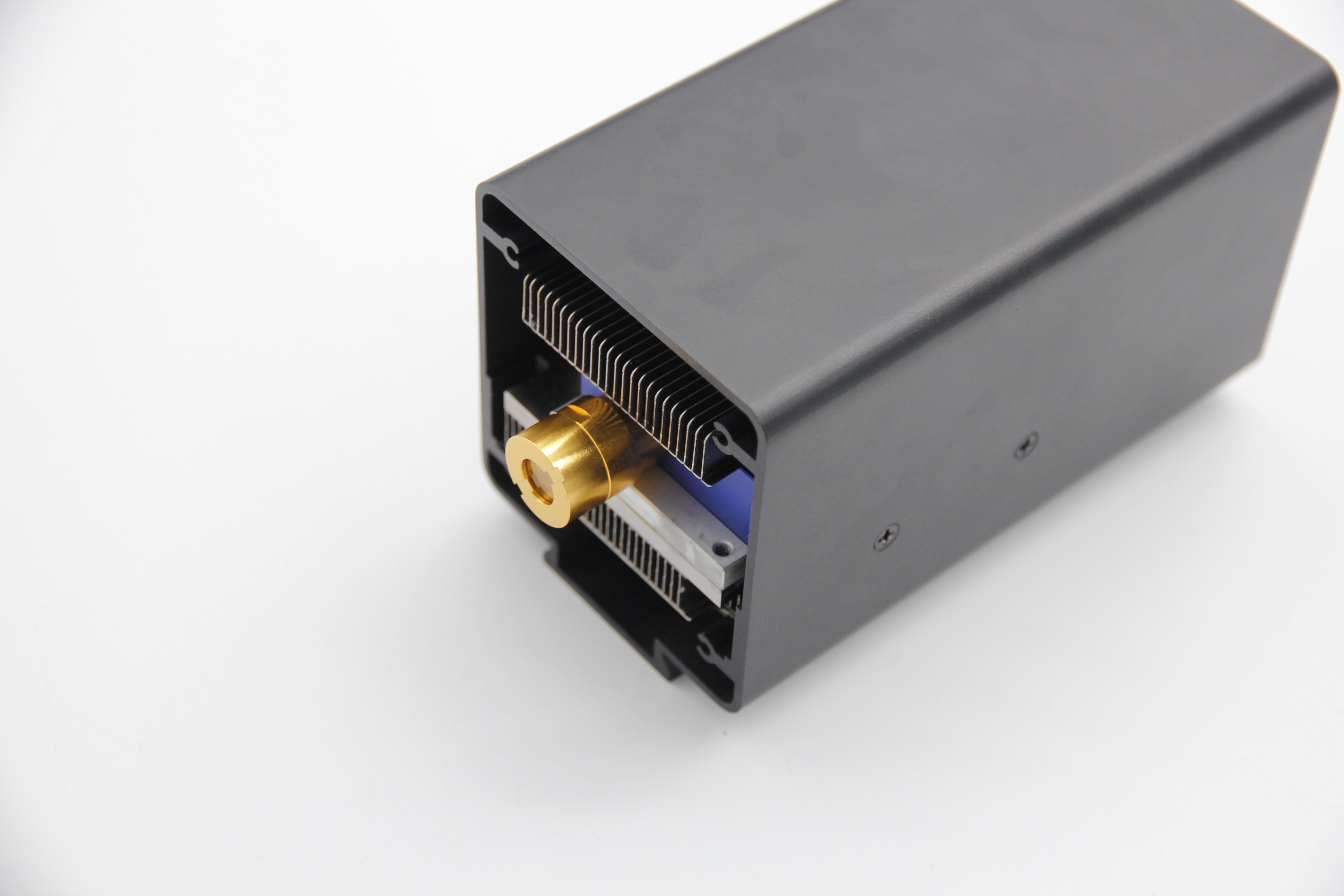 Синий лазерный модуль мощностью 30 Вт.